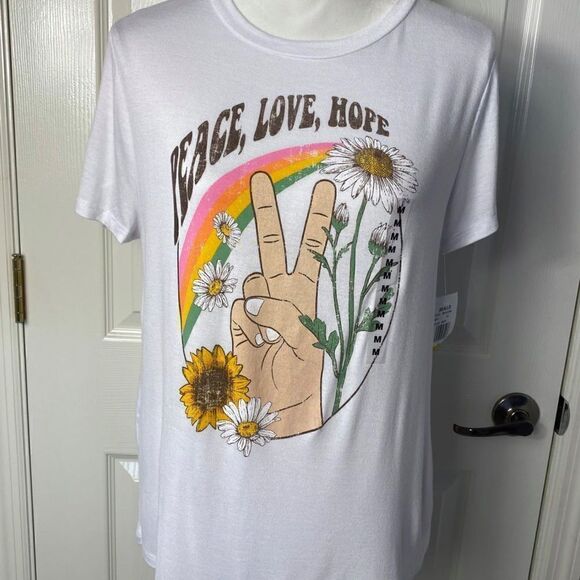 REBELLIOUS ONE Junior Medium TShirt - Picture 2 of 5